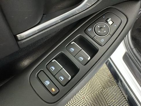 Used 2023 Hyundai Sonata SEL w/ Cargo Package FWD image 10