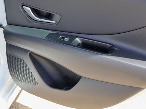 New 2026 Hyundai Elantra Limited FWD image 23