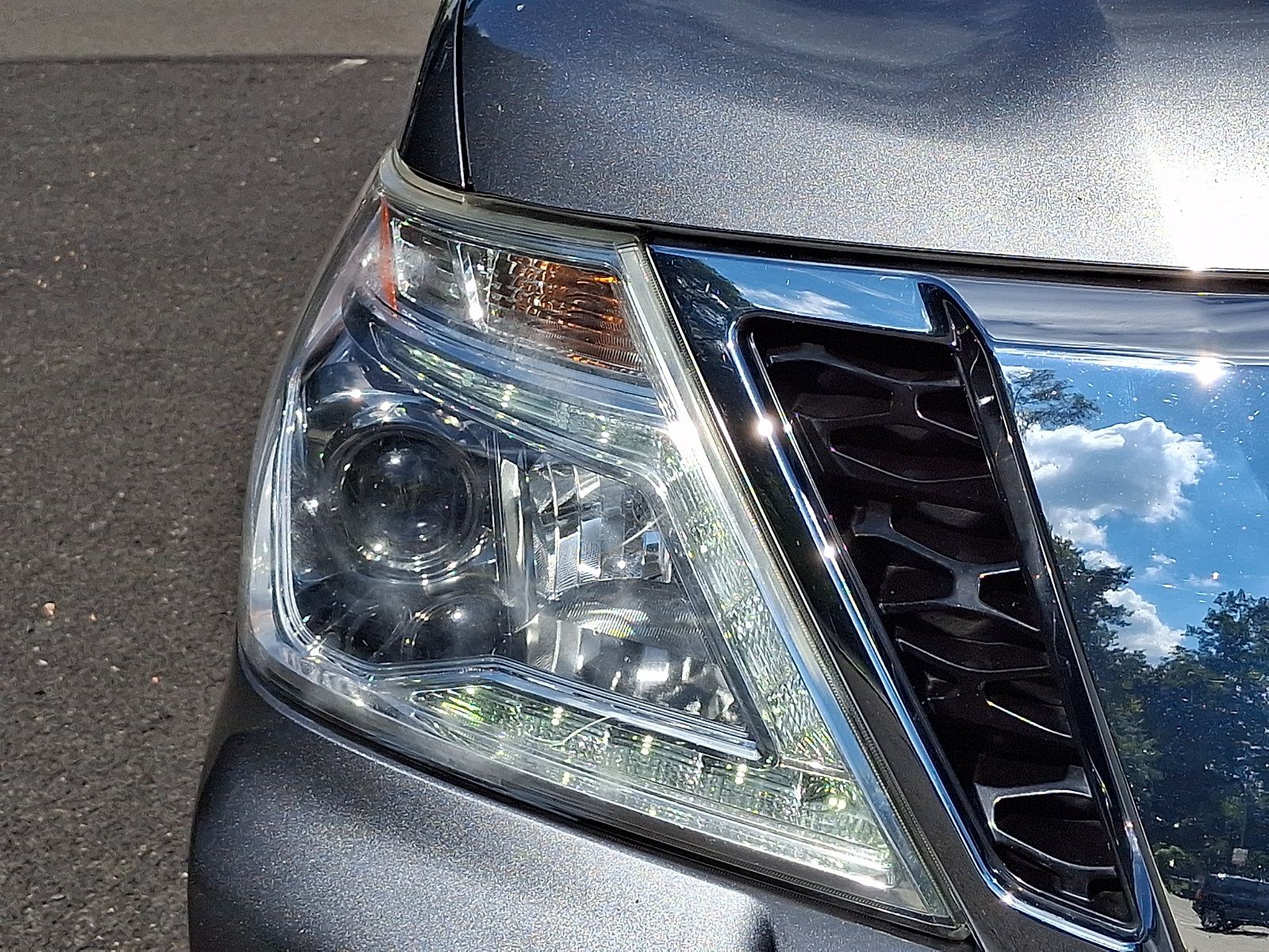 Used 2017 Nissan Armada Platinum AWD/4WD image 9