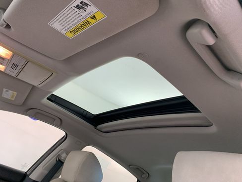 Used 2018 Honda Accord EX image 29