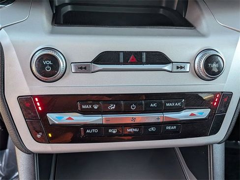 Used 2023 Ford Explorer XLT w/ Equipment Group 202A image 23