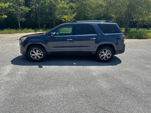 Used 2014 GMC Acadia SLT FWD image 2