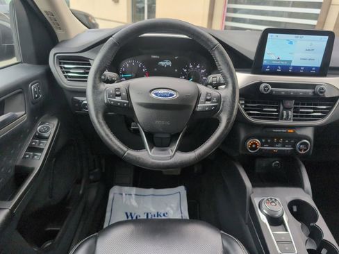 Used 2020 Ford Escape SEL image 14