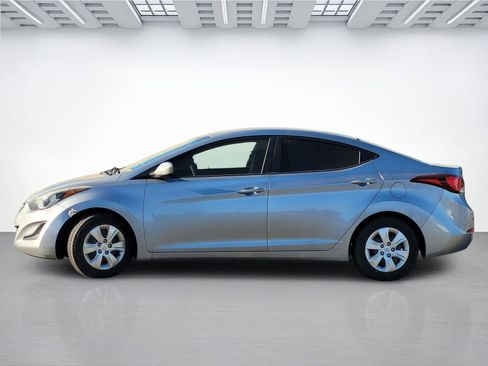 Used 2016 Hyundai Elantra SE image 14