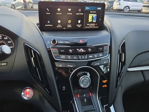 Used 2024 Acura RDX SH-AWD image 25