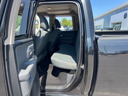 Used 2016 RAM 1500 Classic SLT RWD image 19