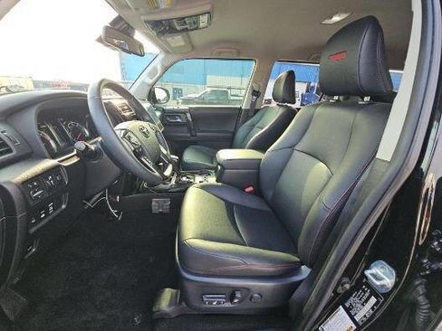 Used 2020 Toyota 4Runner TRD Off-Road Premium AWD/4WD image 6