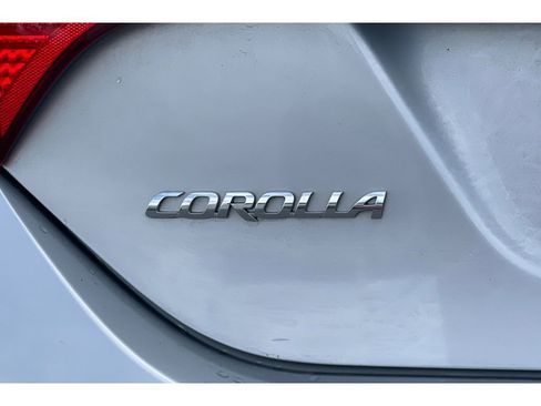 Used 2015 Toyota Corolla S image 18