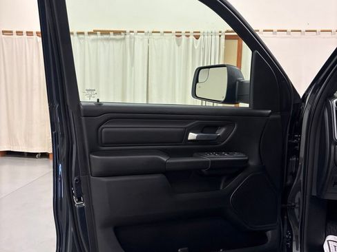 New 2026 RAM 1500 Express AWD/4WD image 17