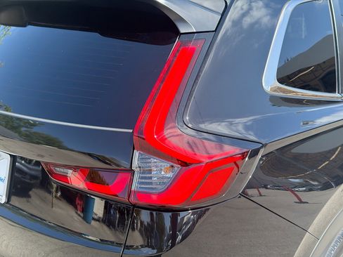 Used 2023 Honda CR-V EX-L image 27