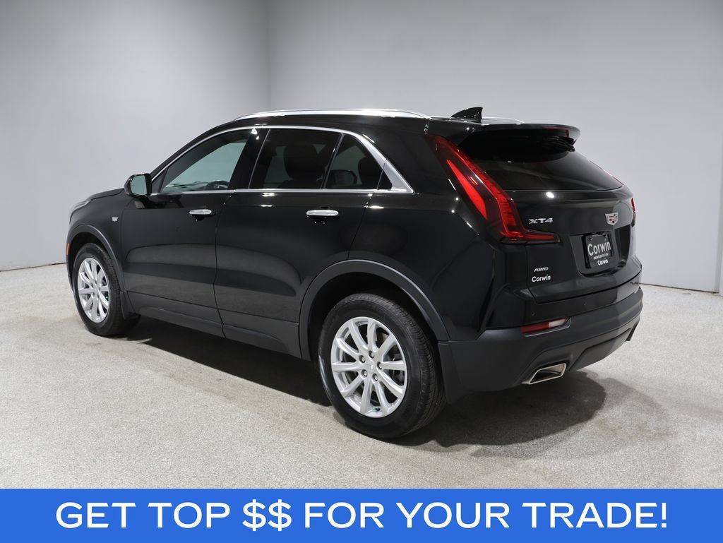 Used 2023 Cadillac XT4 Luxury w/ Cold Weather Package AWD/4WD image 5