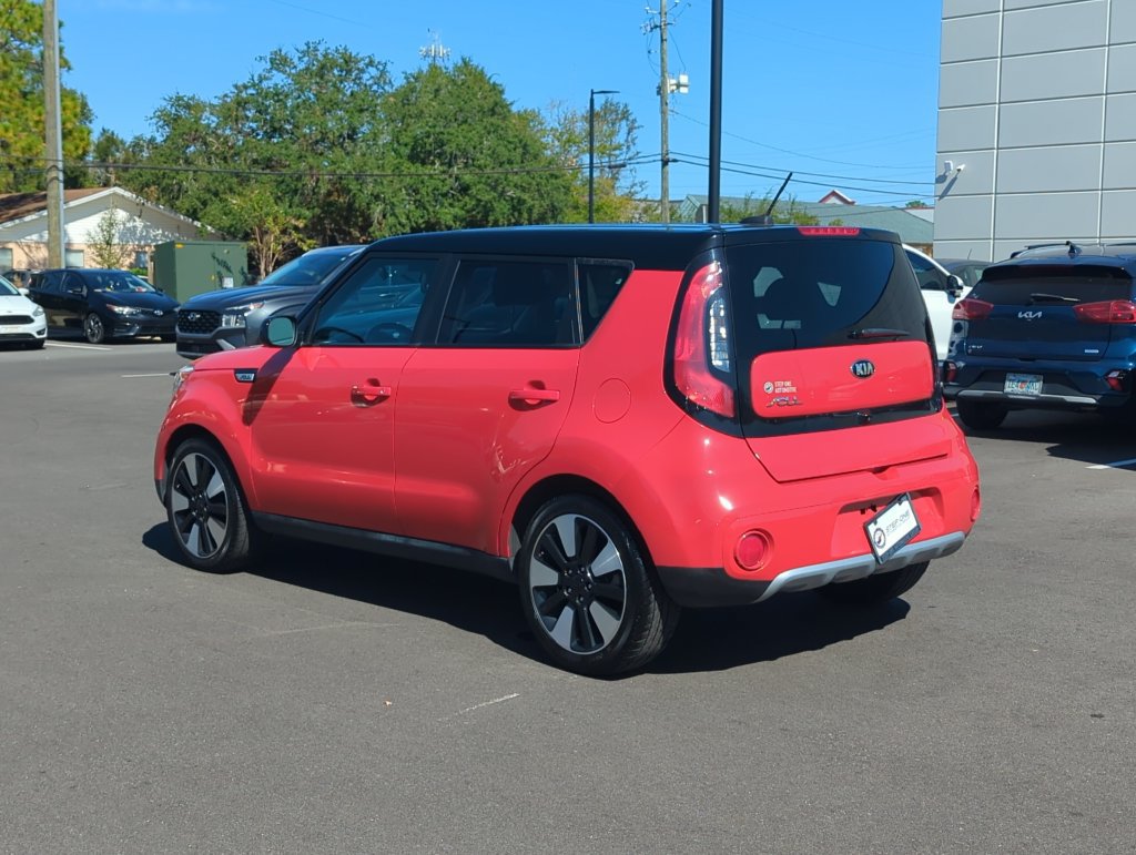 Used 2017 Kia Soul + w/ Designer's Package FWD image 5
