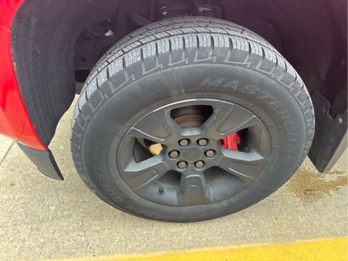 Used 2015 Chevrolet Colorado Z71 image 2