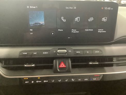 Certified 2025 Kia K4 LXS image 9