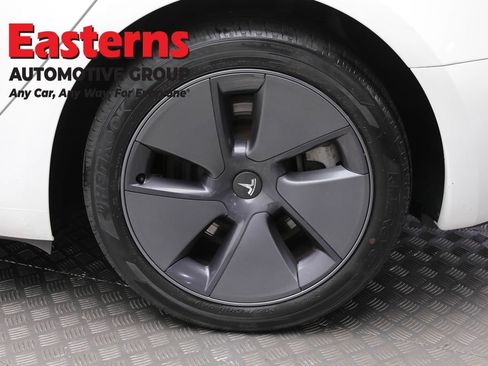 Used 2023 Tesla Model 3 Standard Range RWD image 8