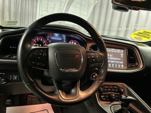 Used 2022 Dodge Challenger GT w/ Driver Convenience Group image 15