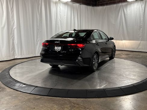 Certified 2023 Kia Forte LXS FWD image 8