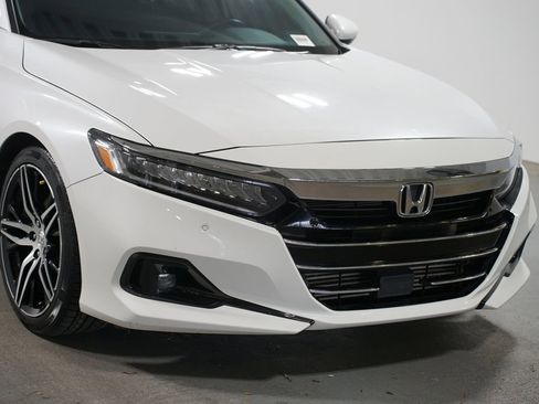 Used 2022 Honda Accord Touring image 4