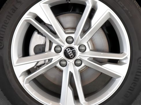 Certified 2024 Audi Q3 2.0T Premium Plus w/ Premium Plus Package image 7