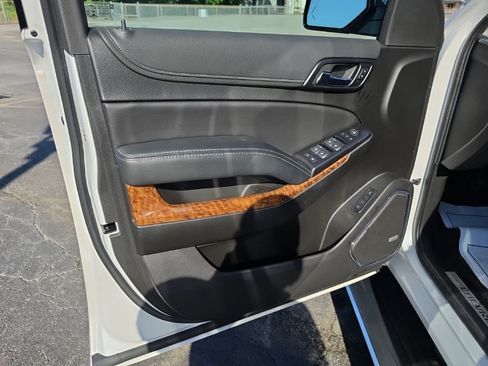 Used 2020 Chevrolet Tahoe Premier w/ Premier Plus Edition AWD/4WD image 18