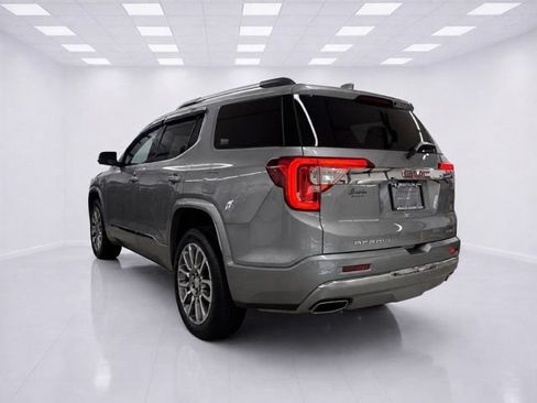 Used 2023 GMC Acadia Denali w/ Denali Technology Package AWD/4WD image 4