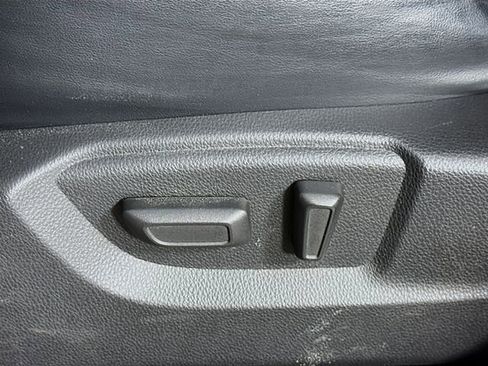 Used 2022 Mitsubishi Eclipse Cross SE image 17