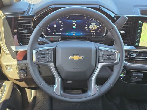 New 2026 Chevrolet Silverado 1500 LT w/ Z71 Off-Road Package AWD/4WD image 7