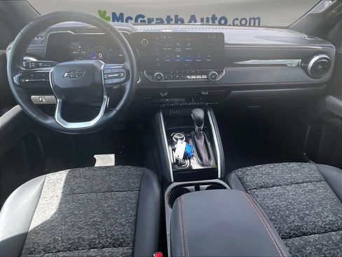 Used 2024 Chevrolet Colorado Z71 w/ Z71 Convenience Package 2 AWD/4WD image 9