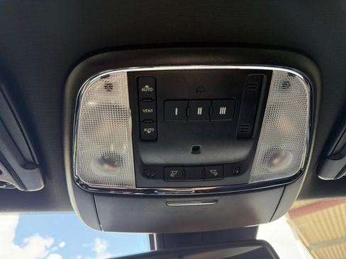 Used 2023 Dodge Charger Scat Pack w/ Plus Group RWD image 19