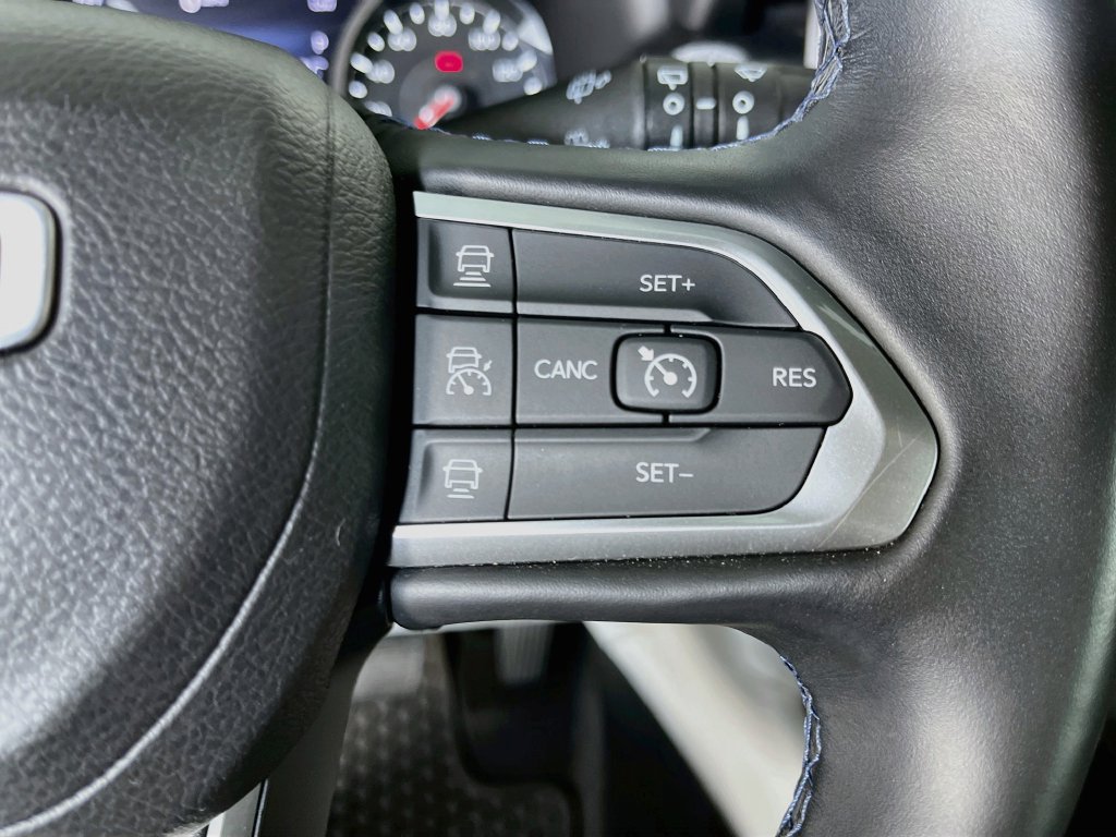 Used 2022 Jeep Compass Latitude w/ Convenience Group FWD image 16