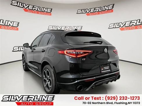 Used 2023 Alfa Romeo Stelvio Veloce AWD/4WD image 4