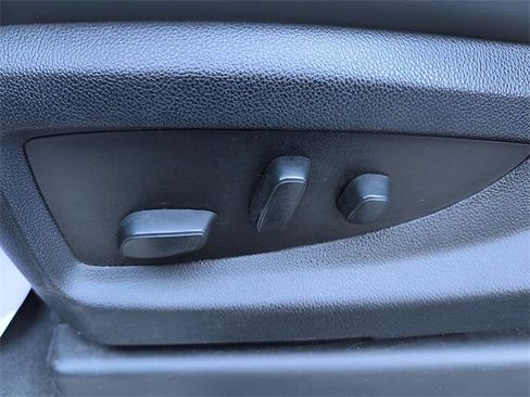 Used 2019 GMC Yukon Denali w/ Denali Ultimate Package image 23