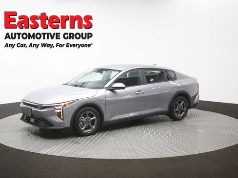 Used 2025 Kia K4 FWD image 55