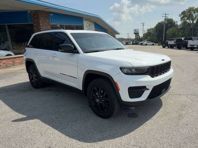 Used 2025 Jeep Grand Cherokee Altitude