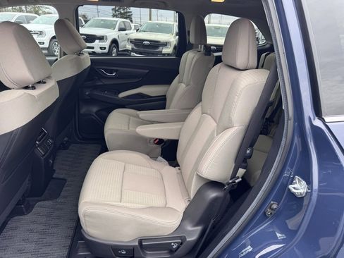 Used 2024 Subaru Ascent Premium w/ Convenience Package image 29