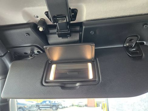 Used 2023 Jeep Gladiator Sport AWD/4WD image 23