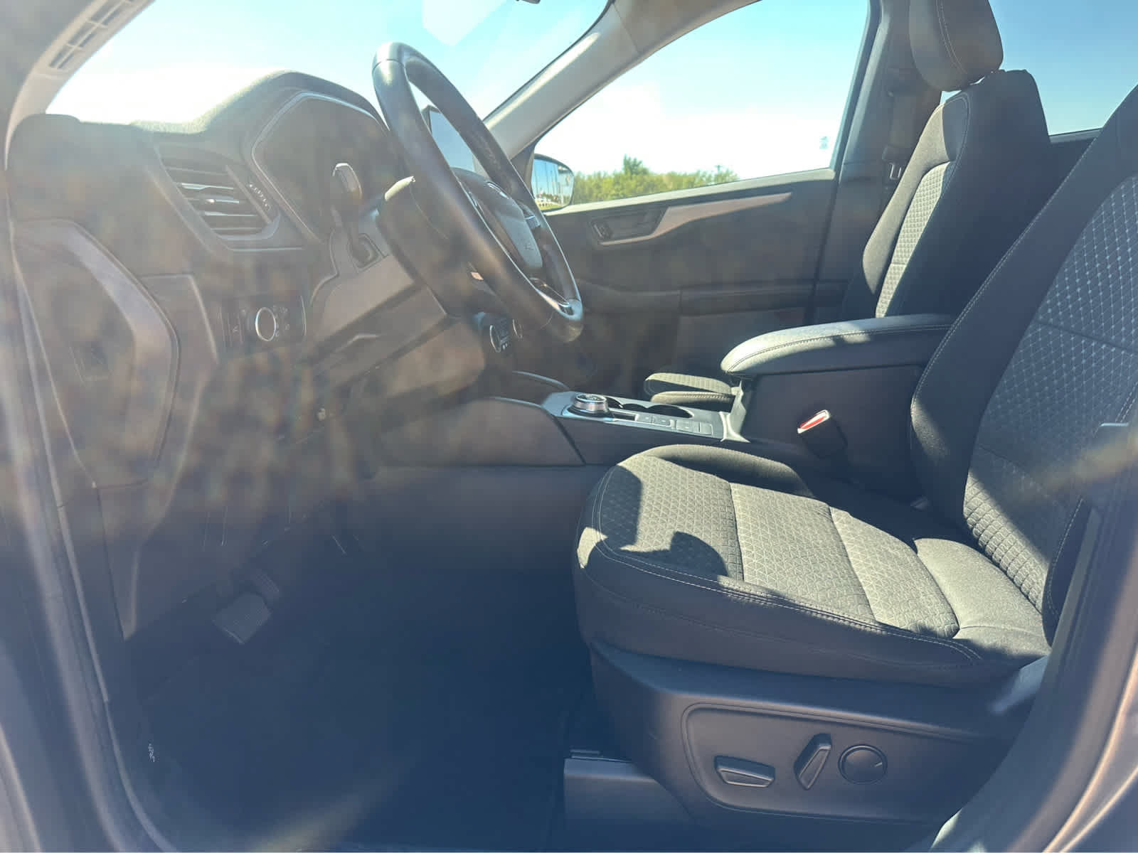 Used 2023 Ford Escape Active AWD/4WD image 16