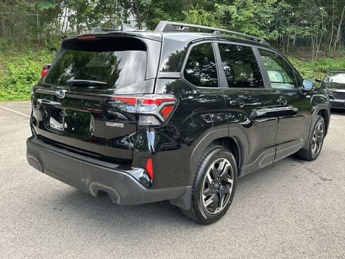Certified 2025 Subaru Forester Limited AWD/4WD image 30