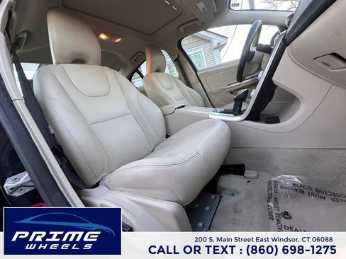 Used 2016 Volvo S60 T5 Premier image 15
