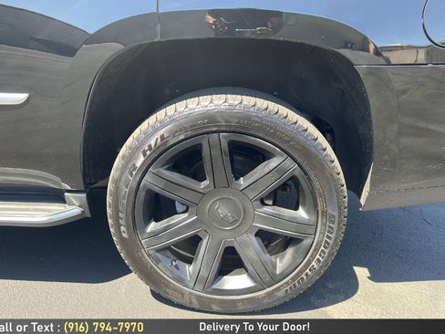Used 2016 Cadillac Escalade Luxury AWD/4WD image 10