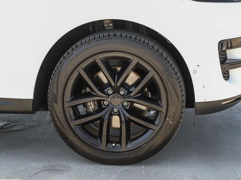 Used 2023 Land Rover Range Rover Sport SE AWD/4WD image 10