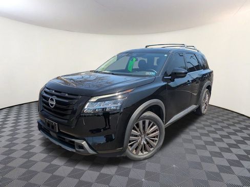 Used 2023 Nissan Pathfinder SL w/ SL Premium Package AWD/4WD image 1