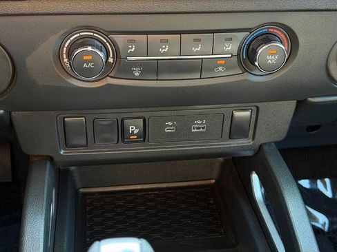 Certified 2025 Nissan Frontier SV RWD image 27