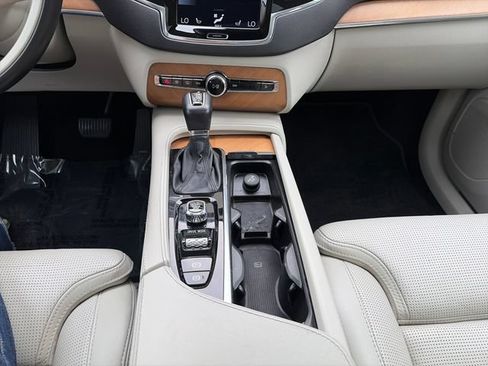 Used 2020 Volvo XC90 T6 Inscription w/ Protection Package Premier AWD/4WD image 32
