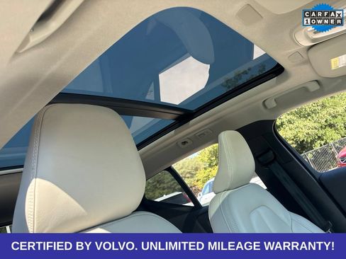 Certified 2024 Volvo XC40 B5 Ultimate w/ Protection Package Premier AWD/4WD image 14