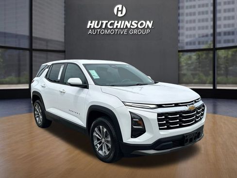Used 2025 Chevrolet Equinox LT AWD/4WD image 1