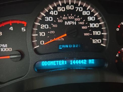 Used 2003 GMC Sierra 2500 SLE w/ Snow Plow Prep Package AWD/4WD image 6