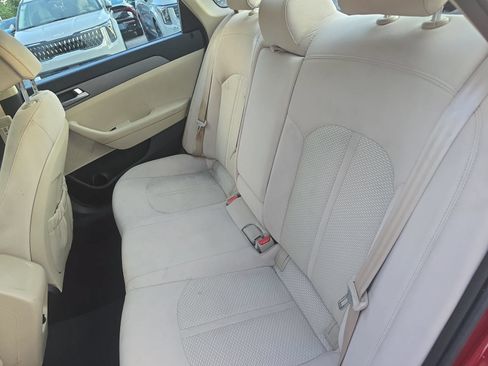 Used 2016 Hyundai Sonata SE FWD image 15