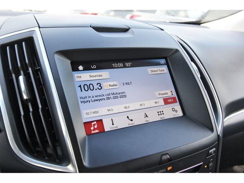 Used 2017 Ford Edge Titanium w/ Equipment Group 302A FWD image 20