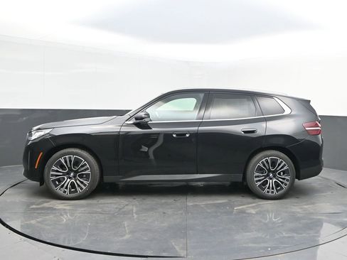 Used 2025 BMW X3 xDrive30i w/ Premium Package image 2